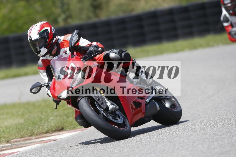 /27 12.06.2025 Ducati Schweiz Trackday Warmup  ADR/gruen-vert/37